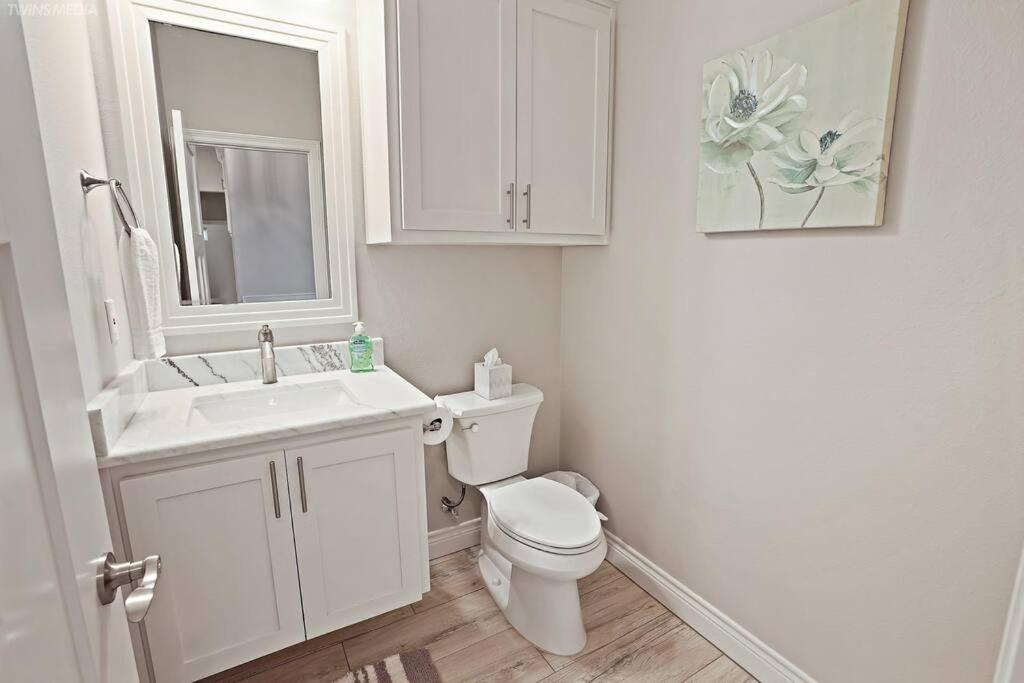 Luxurious Coastal Retreat Brand New 4Br Home With Fast Wifi, 15 Min To Beach! Corpus Christi Eksteriør bilde